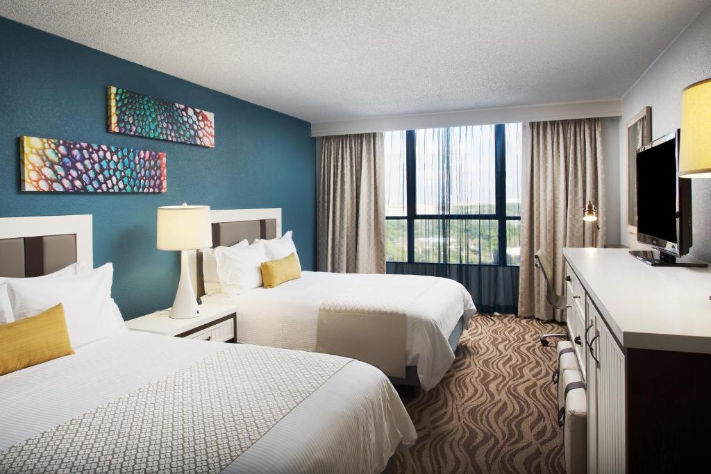 Wyndham Lake Buena Vista Resort Disney Springs® Resort Area - Queen Room With Two Queen Beds