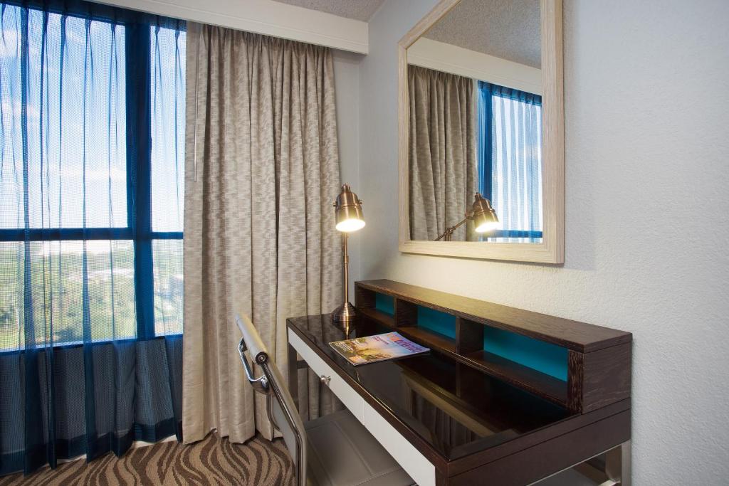 Wyndham Lake Buena Vista – Disney Springs® Area photo
