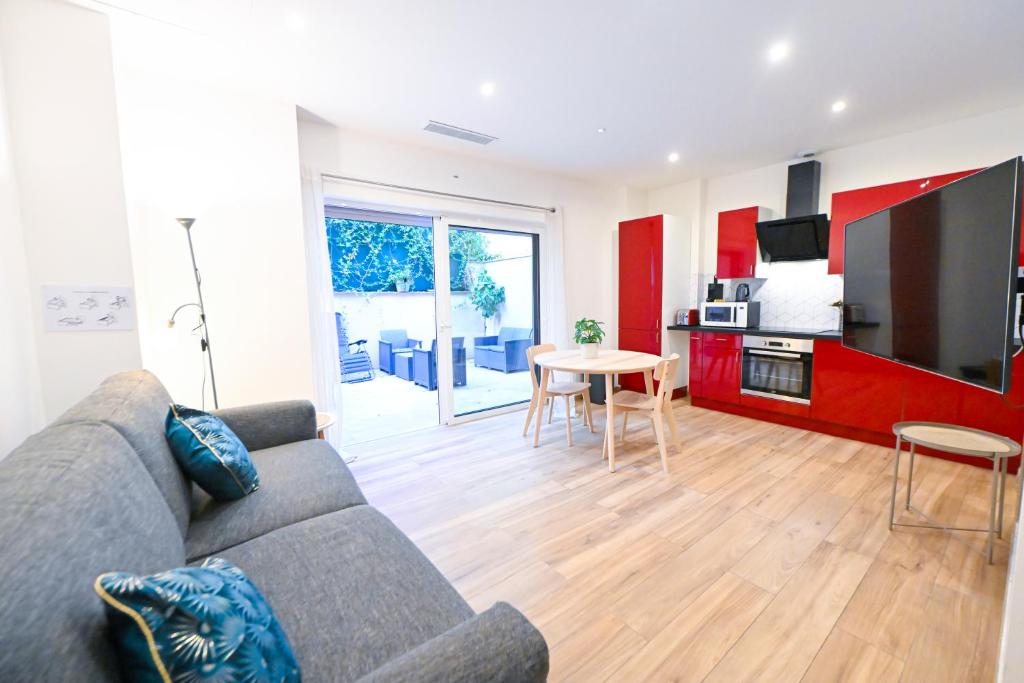 Χώρος καθιστικού στο Beau studio cozy centre ville et plages avec terrasse n3