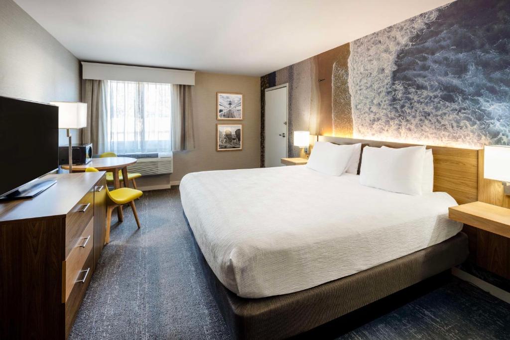 Aiden by Best Western Cape Cod - West Yarmouth - Quarto Rei Com Uma Cama King - Não Fumante