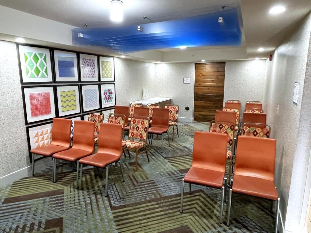 Holiday Inn Express Sedona - Oak Creek by IHG photo
