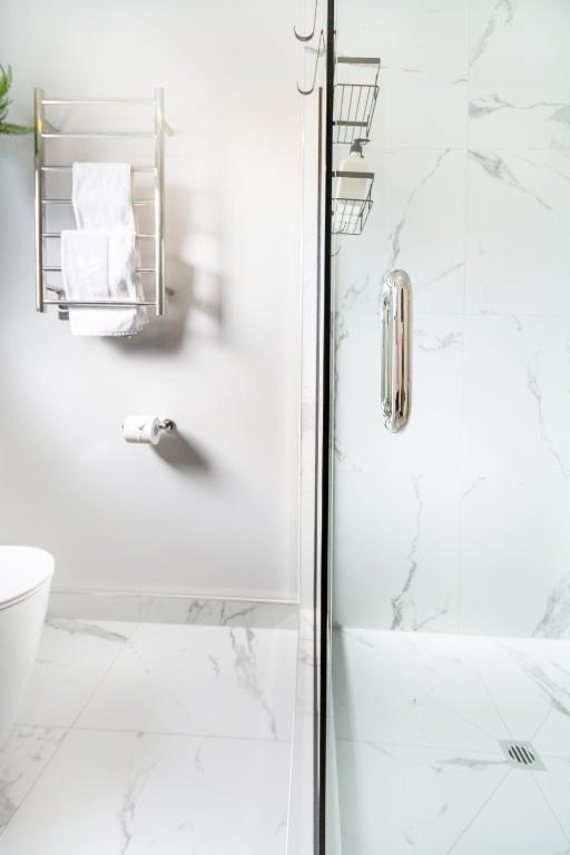 2 bed 2 bath with Carpark near Canterbury University - Resim 15