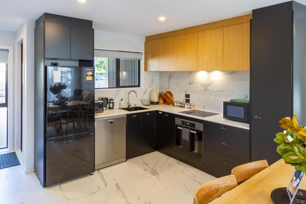 2 bed 2 bath with Carpark near Canterbury University - Resim 19