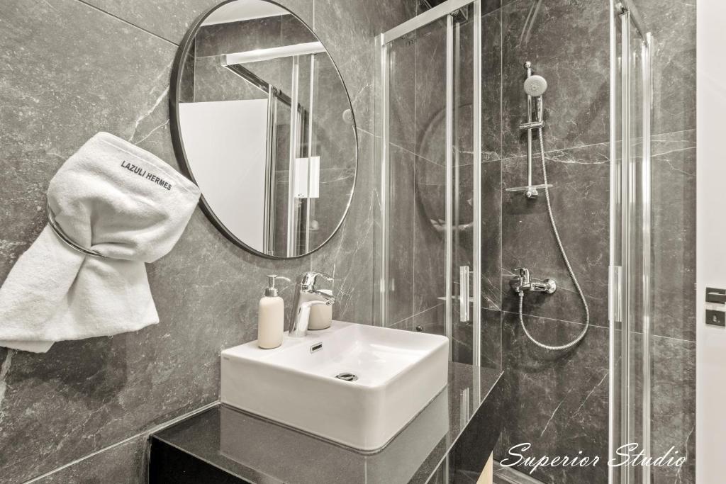Koupelna v ubytování Lazuli Hermes Apartments