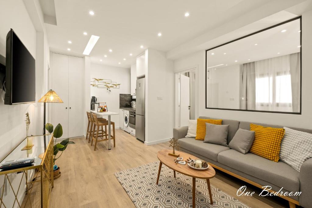 TV a/nebo společenská místnost v ubytování Lazuli Hermes Apartments