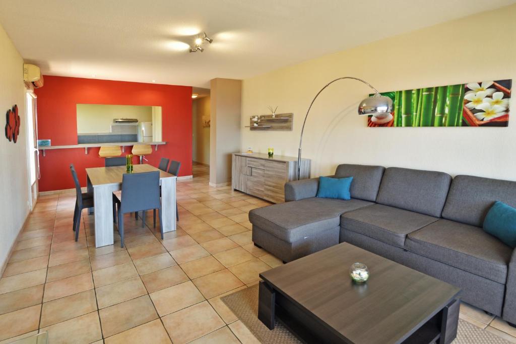 Posezení v ubytování Calvi Résidence, Appart'hôtel