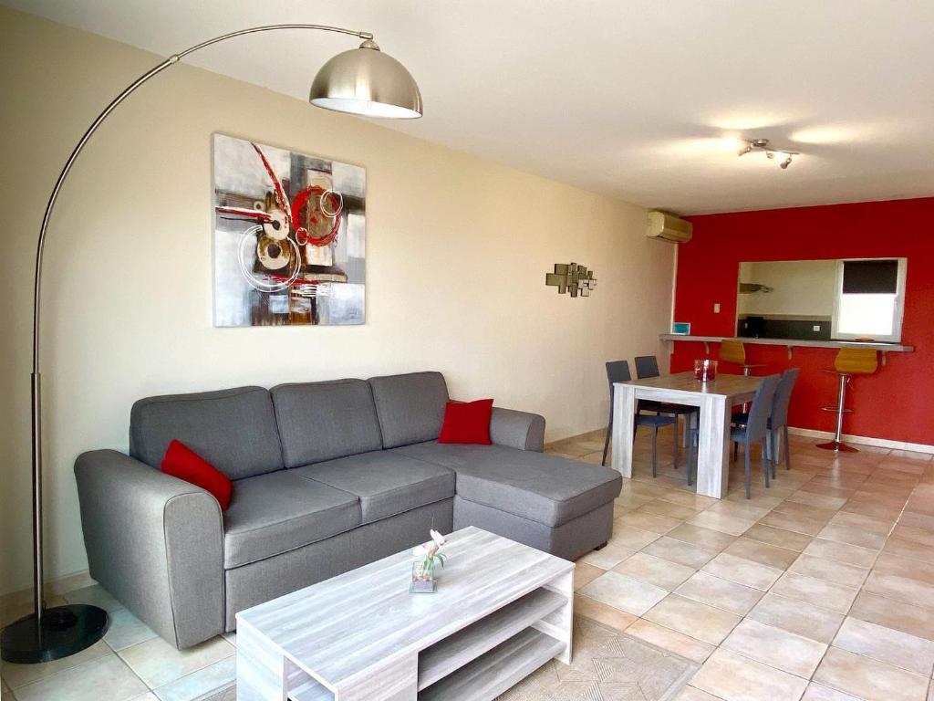 Posezení v ubytování Calvi Résidence, Appart'hôtel