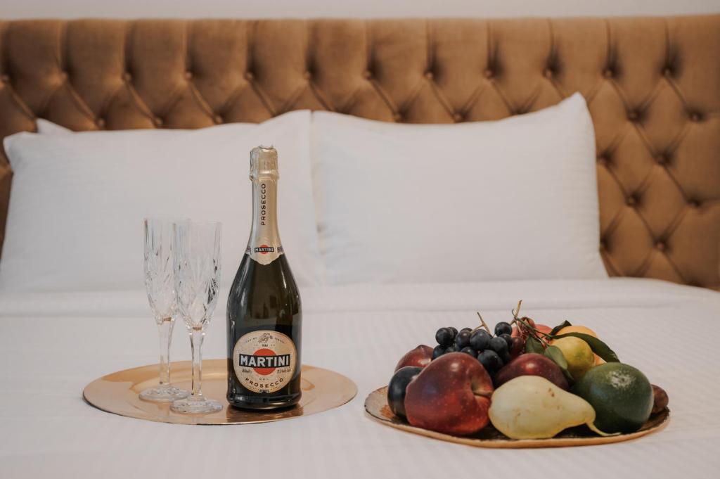Nápoje v ubytování Cens Silver Luxury Suites