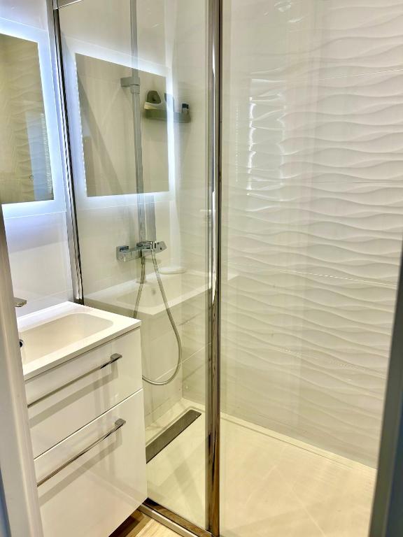 Kúpeľňa v ubytovaní Bella vista luxe 2 chambres