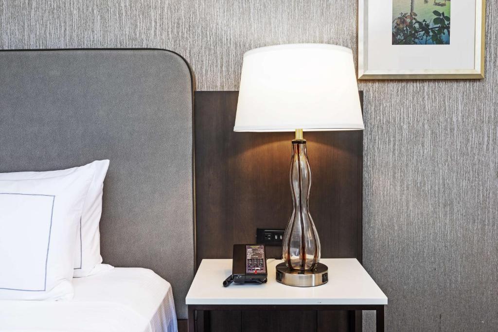 DoubleTree by Hilton Tulsa Downtown - Cuarto King