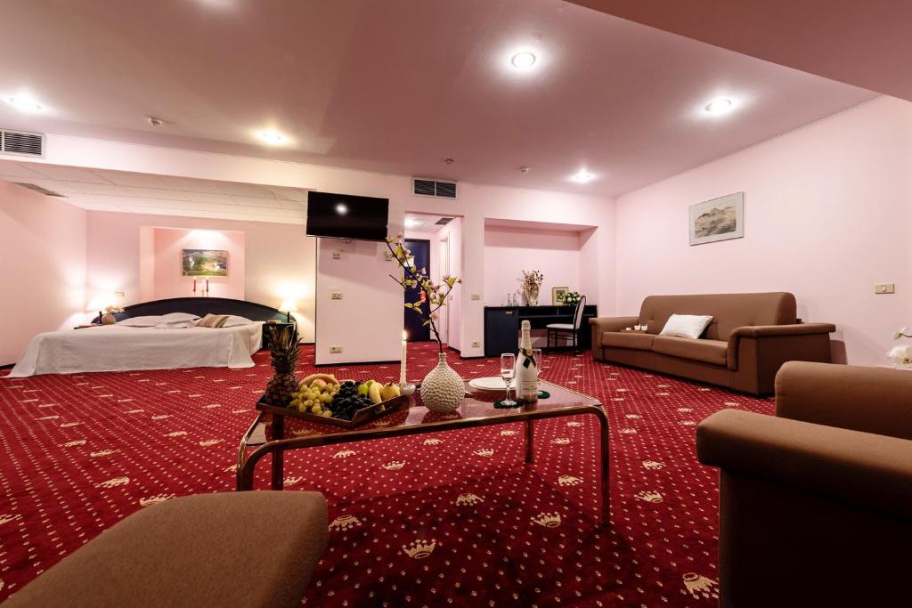 Hotel Mara - Resim 7