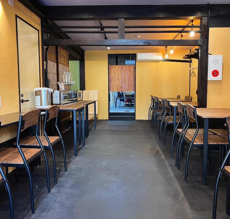 ほぼ家にあるレストランまたは飲食店