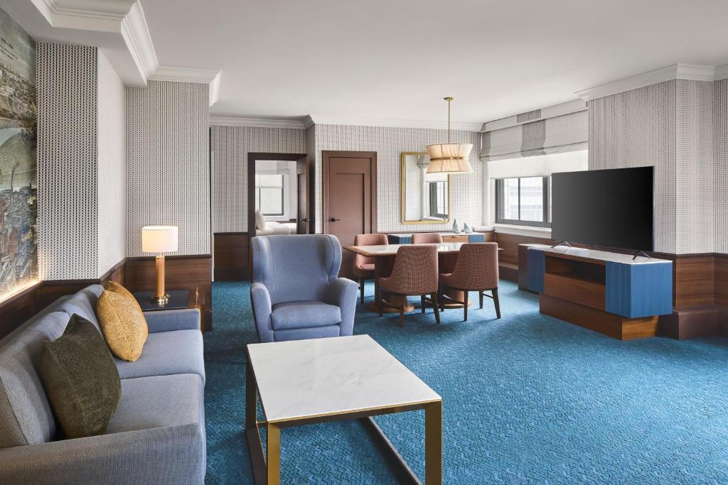 Hotel Cleveland Autograph Collection - 