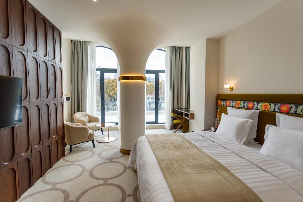 Ambassadori Tbilisi Hotel - 