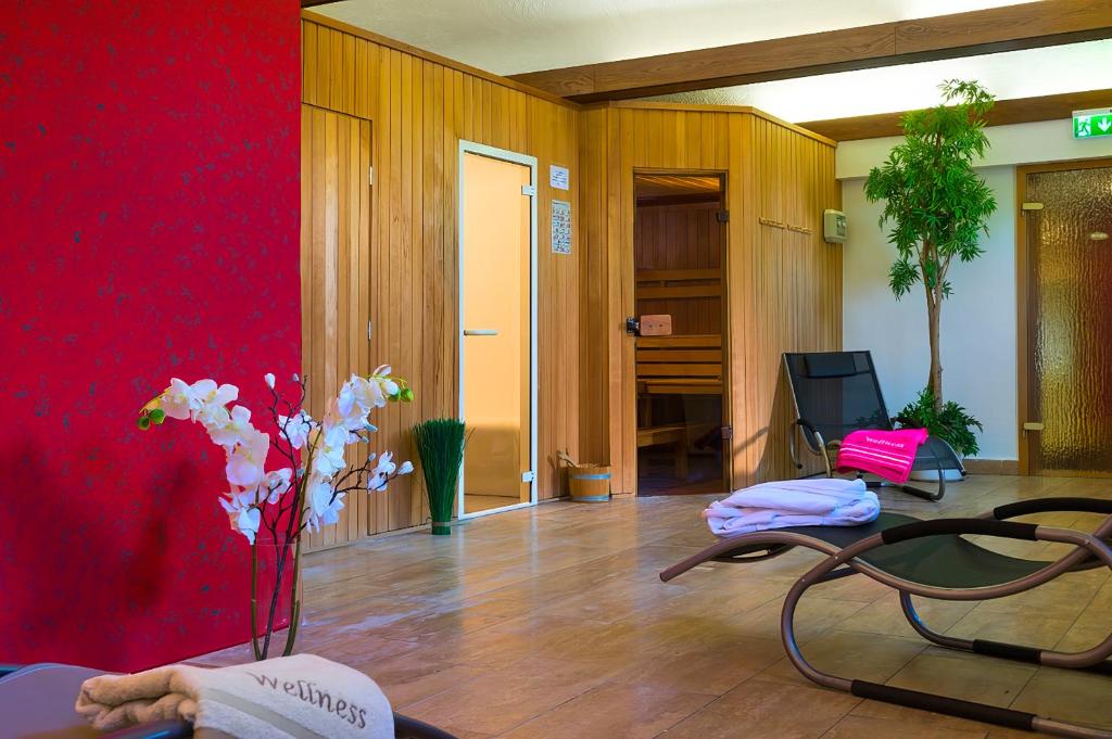 Posezení v ubytování Wagners Hotel im Thüringer Wald