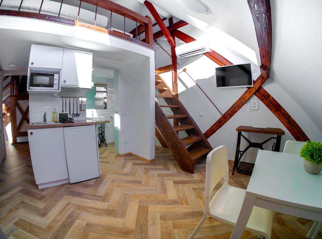 Kuchyň nebo kuchyňský kout v ubytování Tóni Villa
