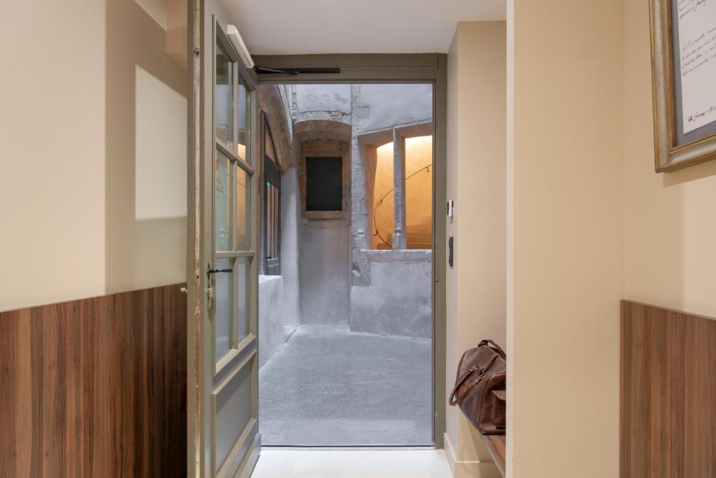 Académie Hôtel Lyon - Resim 8