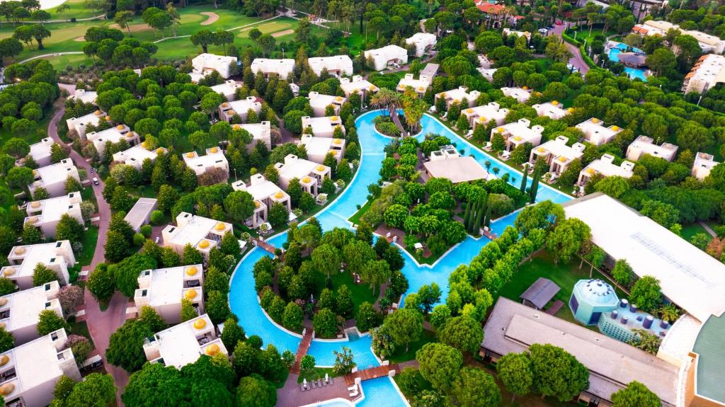 Letecký snímek ubytování Gloria Serenity Resort