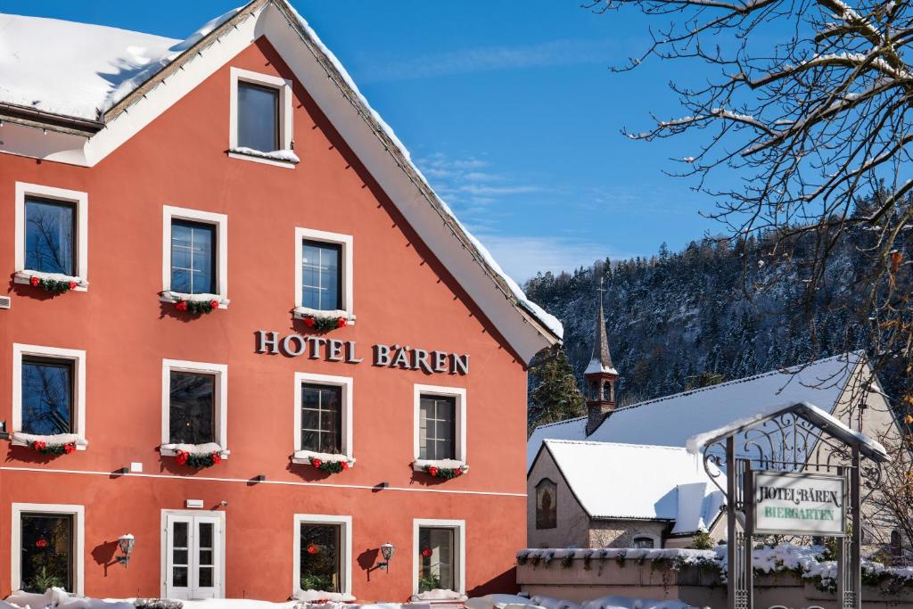 Nespecifikovaný výhled na hory nebo výhled na hory při pohledu z hotelu