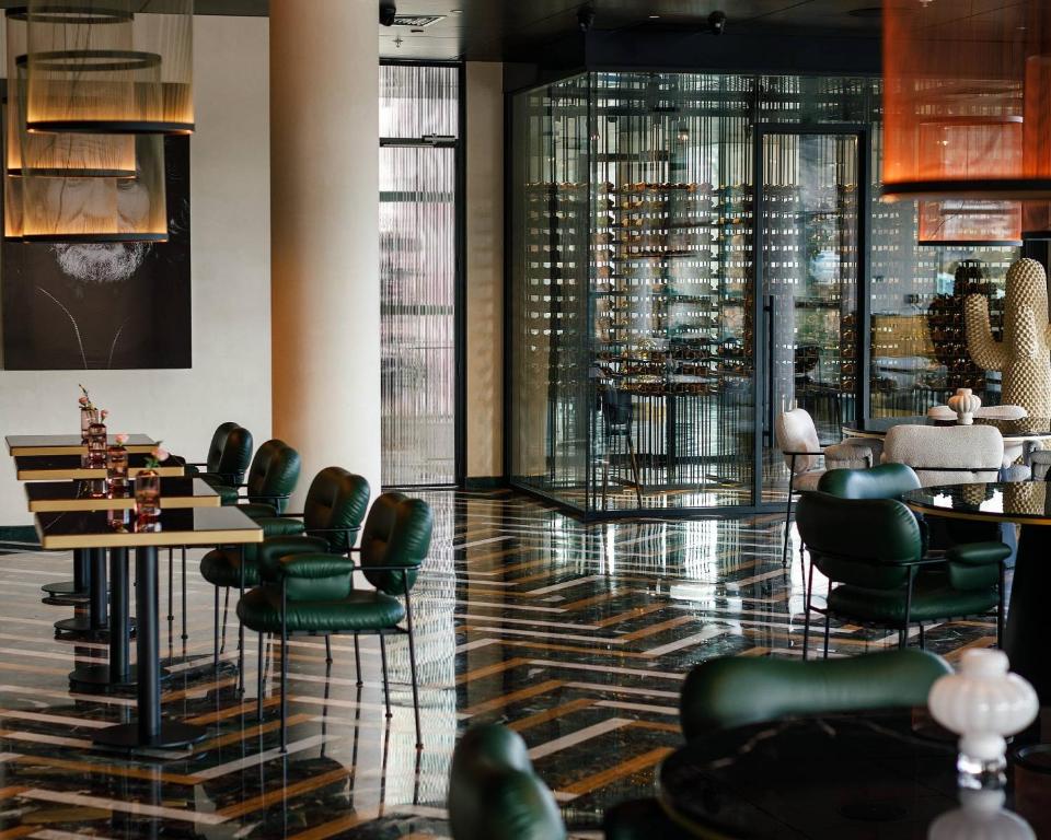 Posezení v ubytování Ambassadori Tbilisi Hotel