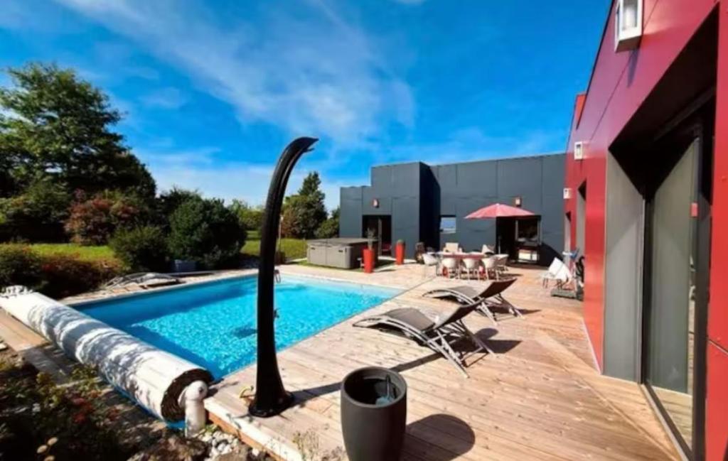 Πισίνα στο ή κοντά στο Villa Contemporaine Piscine Jacuzzi