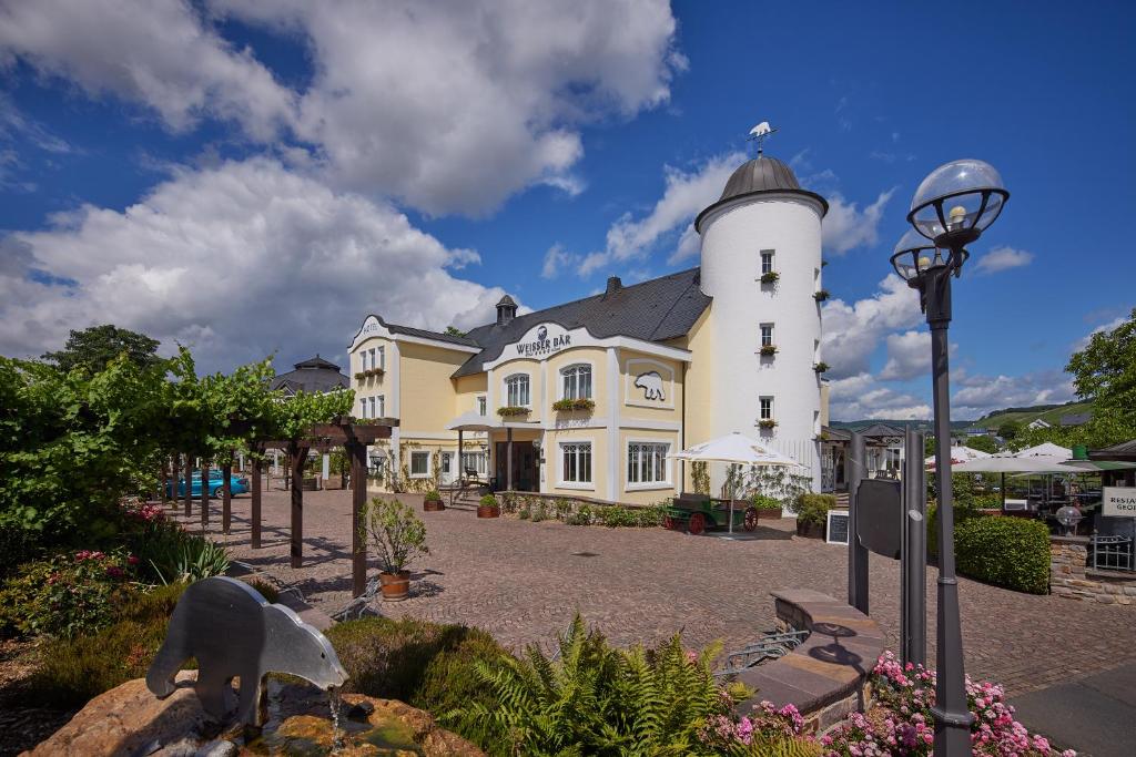 Hotel Weisser Bär, Mülheim an der Mosel (updated prices)