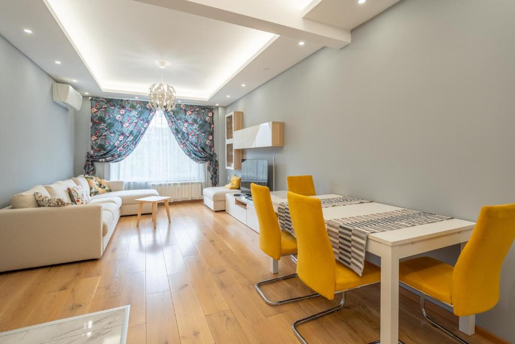 Martin's apartment