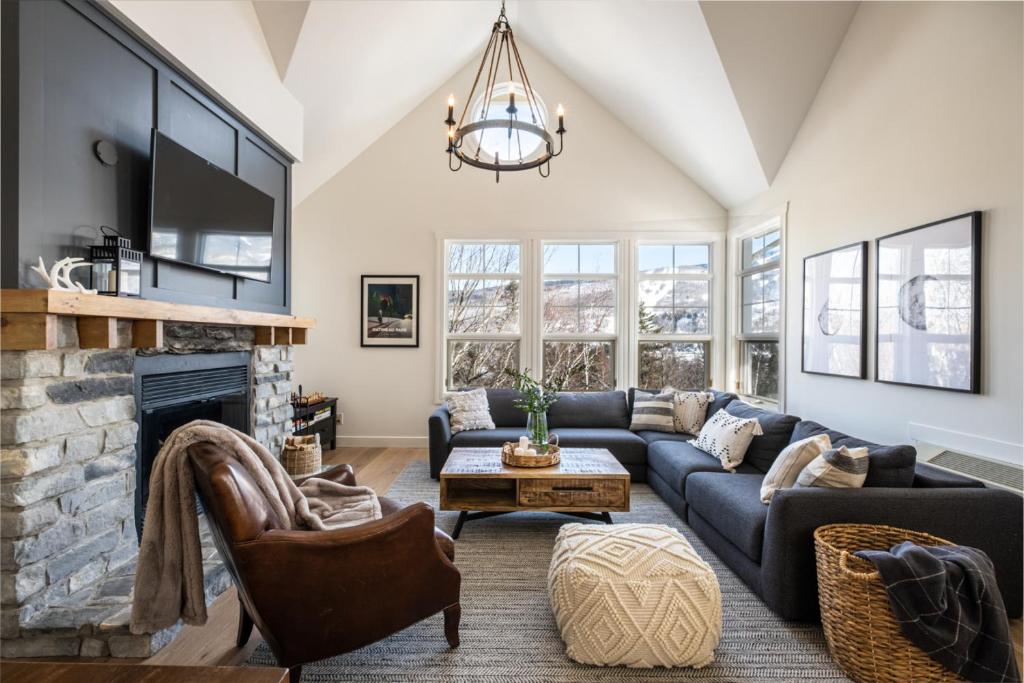 Χώρος καθιστικού στο Tremblant Prestige - Les Eaux 233-3