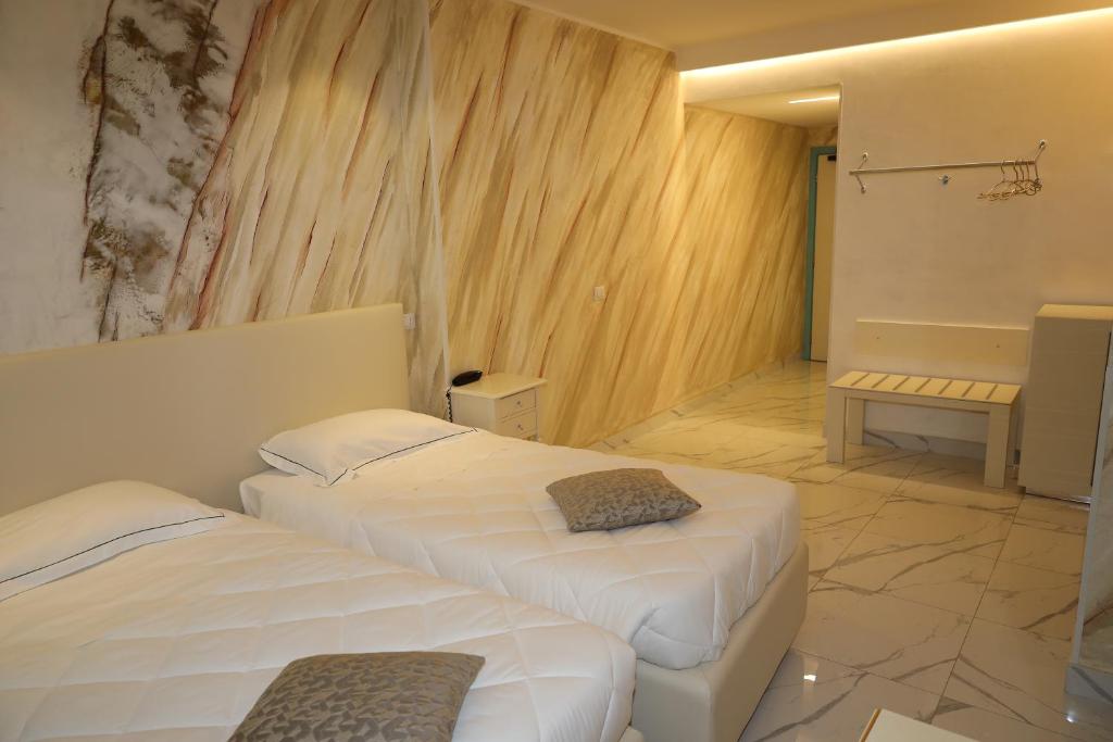 Hotel Ristorante Continental - Habitación Doble