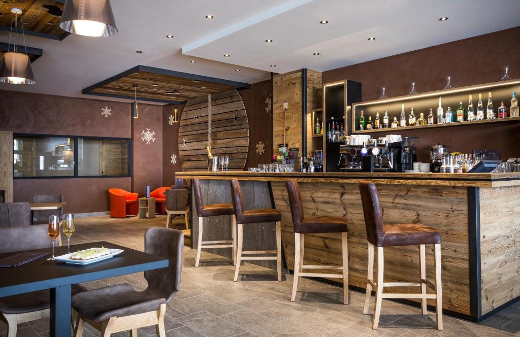 Hotel Saint Charles Val Cenis Lanslebourg Mont Cenis Updated 2021 Prices
