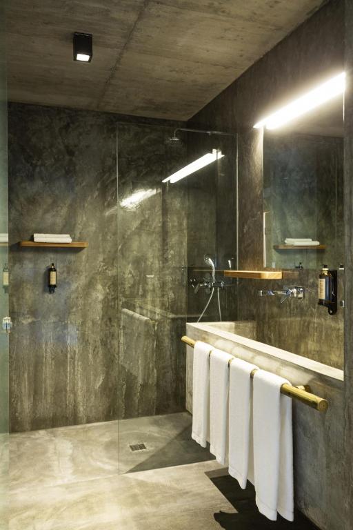 Noah Surf House Portugal - 6