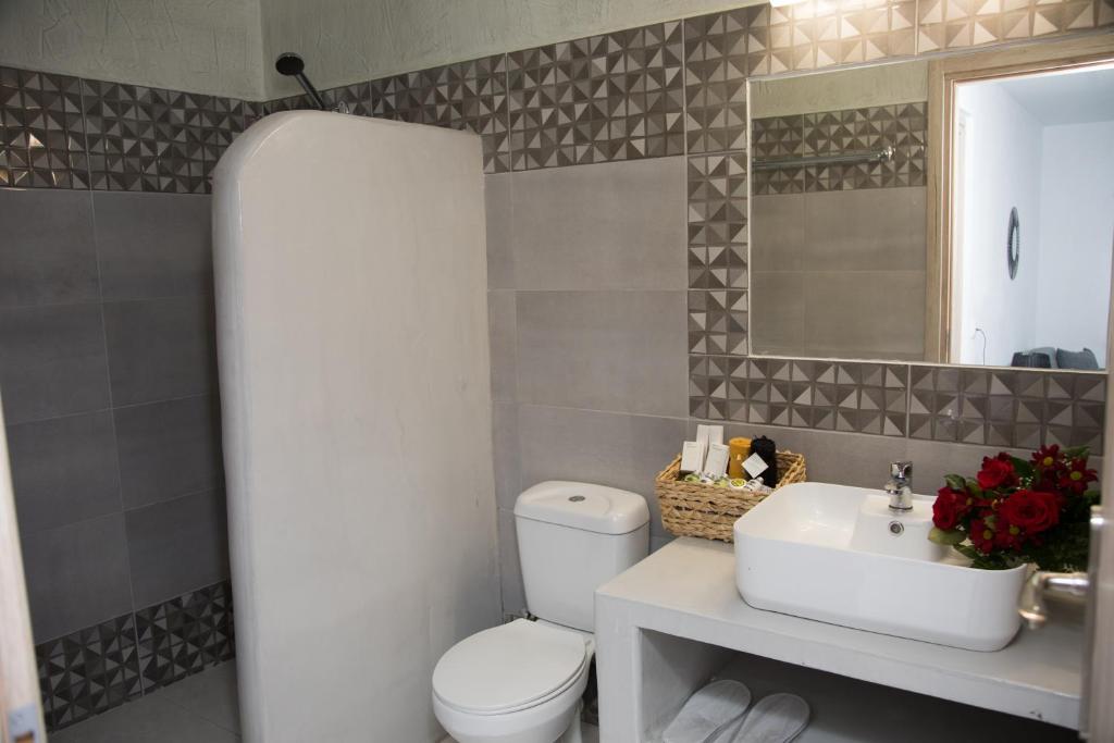 Village Anto Fira - 10