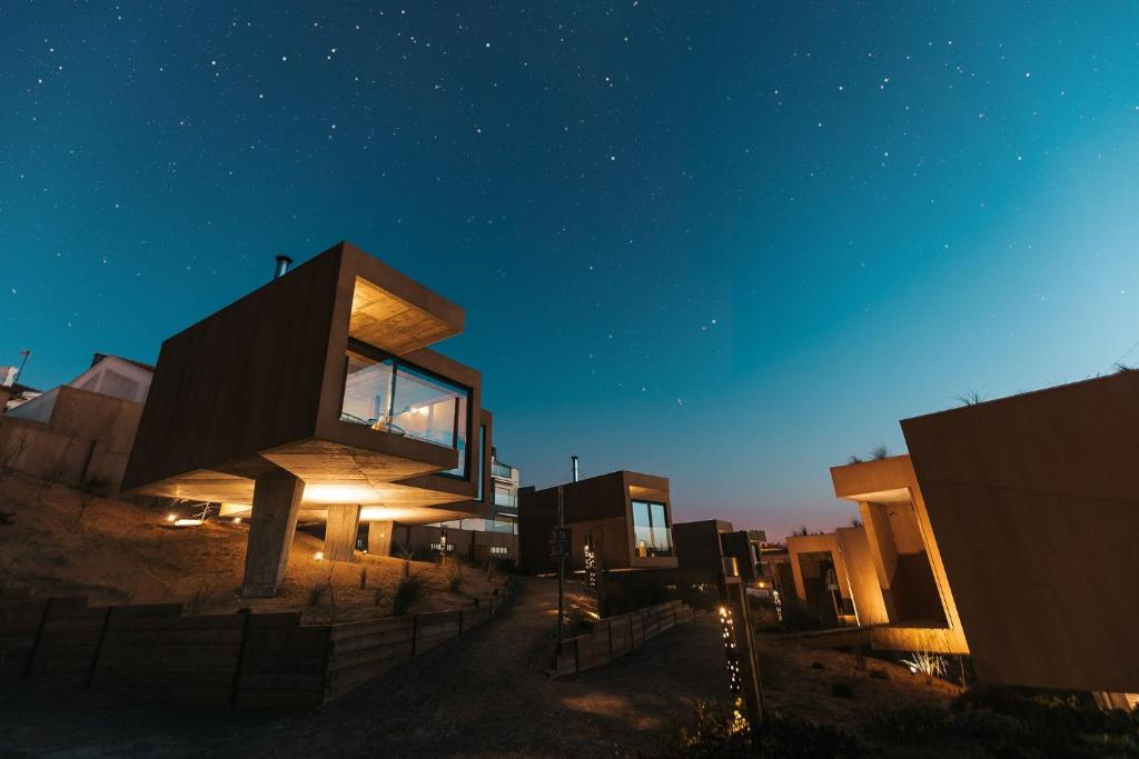 Noah Surf House Portugal - 16