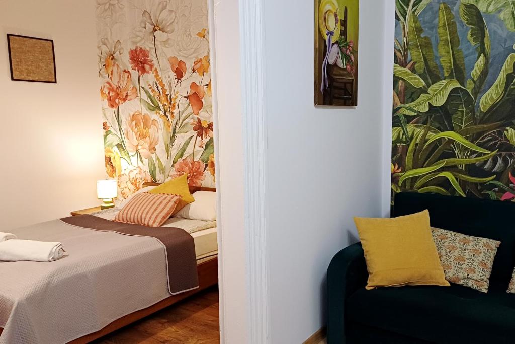 Posteľ alebo postele v izbe v ubytovaní Cozy Old Town Apartments
