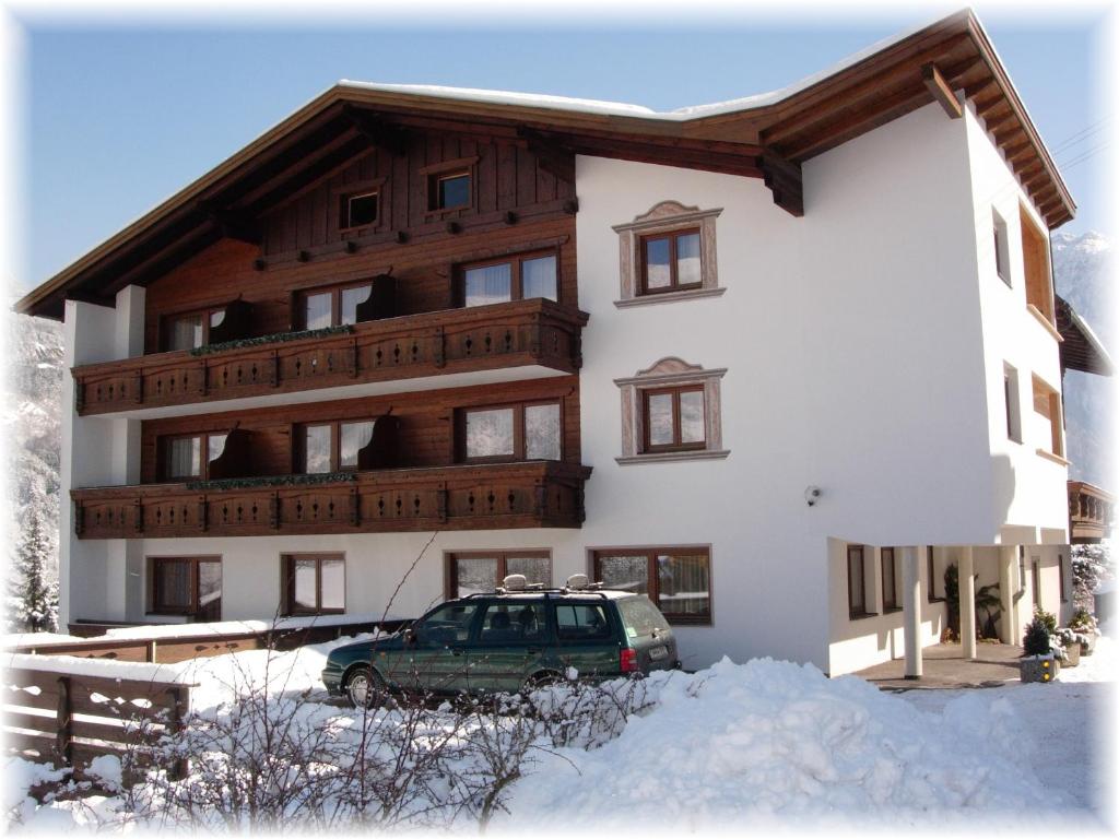 Gästehaus Edelweiss v zimě
