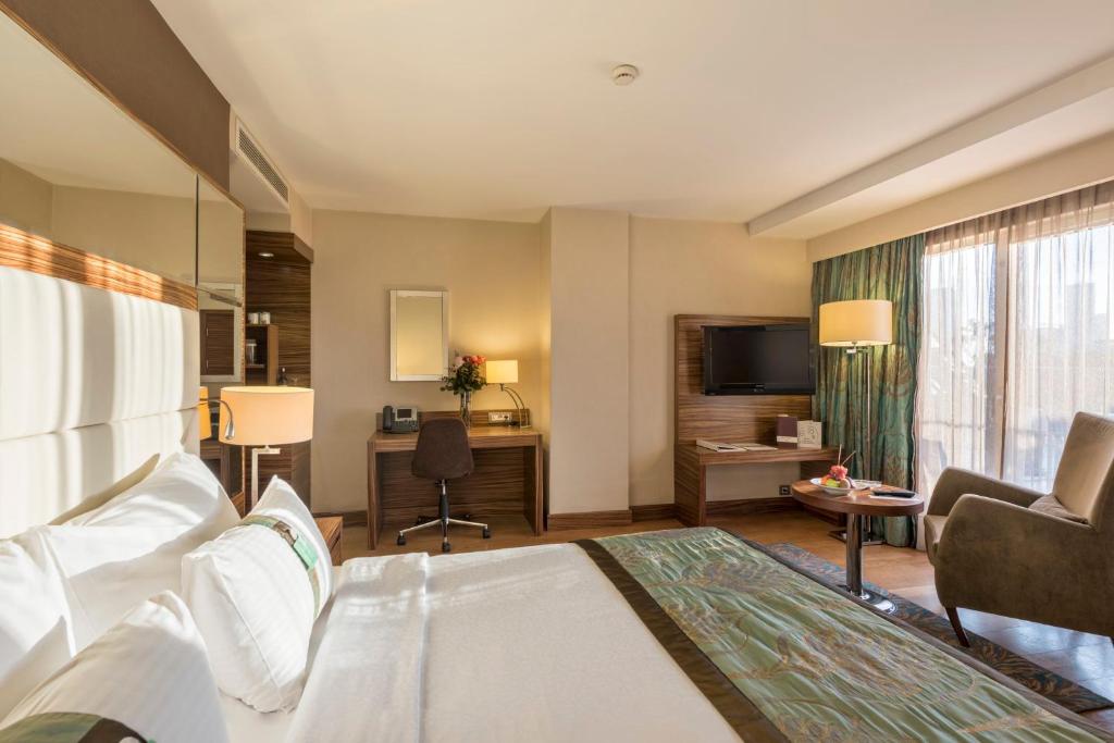 Holiday Inn Sisli by IHG - Suite King - Fumadores