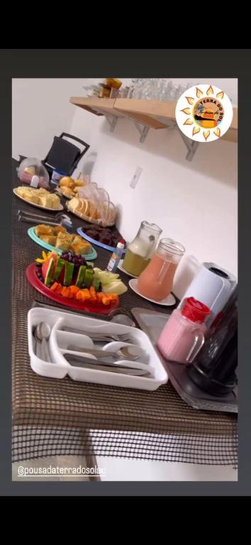 Comida no hotel ou em algum lugar perto