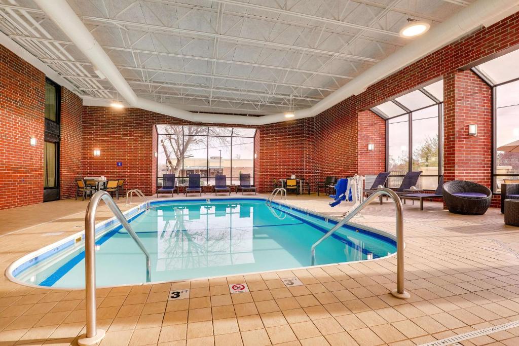 Drury Inn & Suites Springfield photo