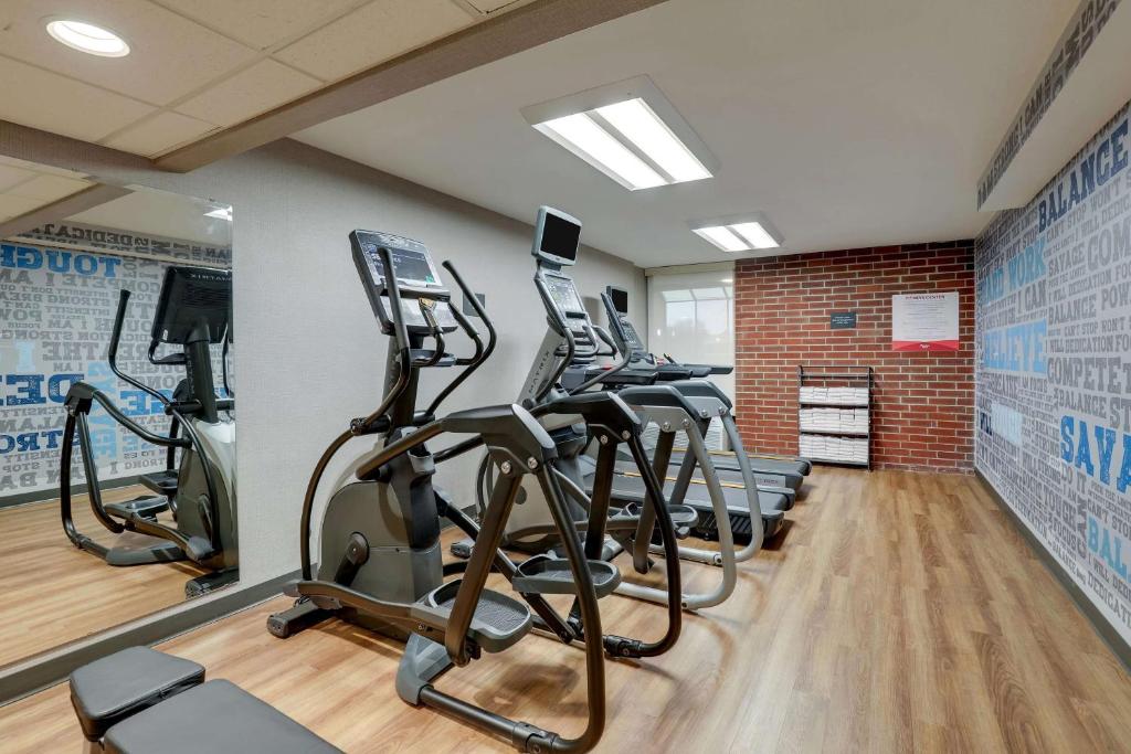Drury Inn & Suites Springfield photo
