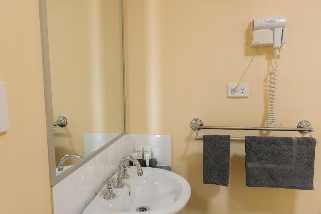 Koupelna v ubytování Moura Motel