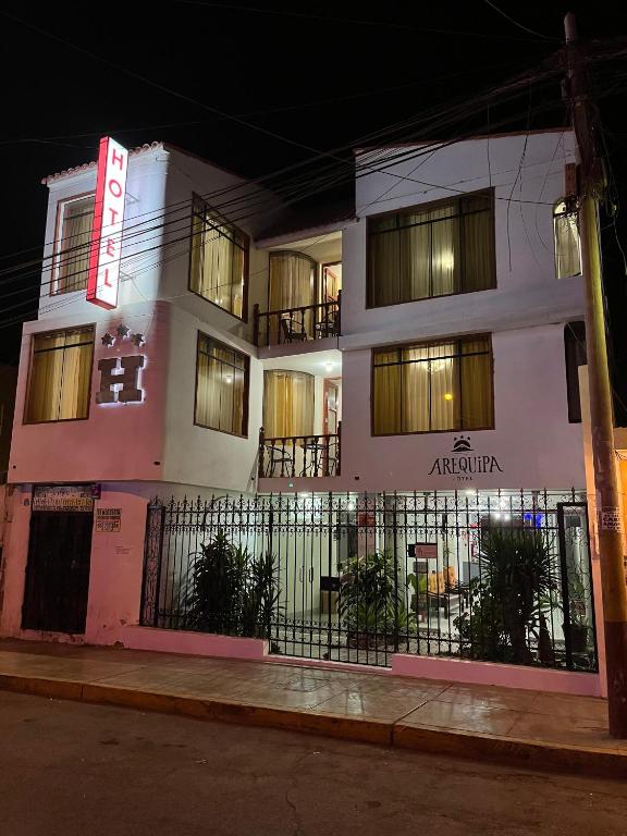 Budova, kde se hotel nachází