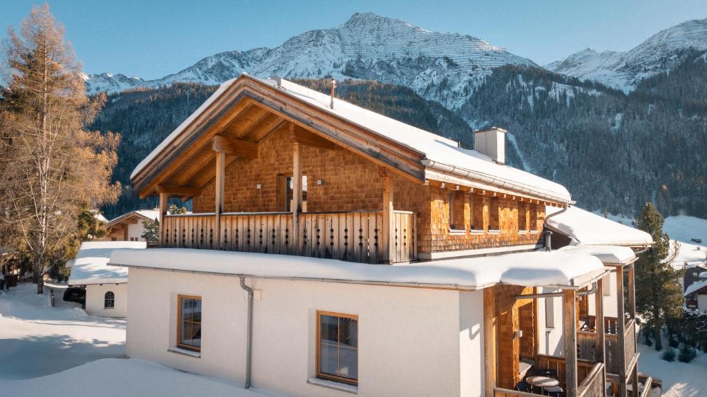 Výhľad na hory alebo výhľad na hory priamo z apartmánu