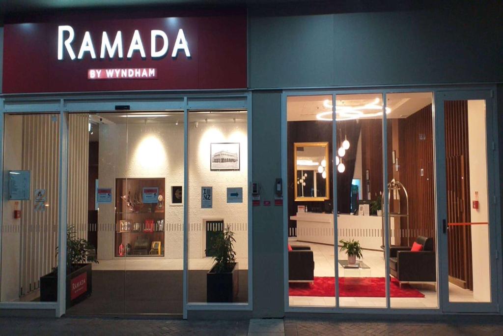 Ramada by Wyndham, Hamilton City Center - Resim 10