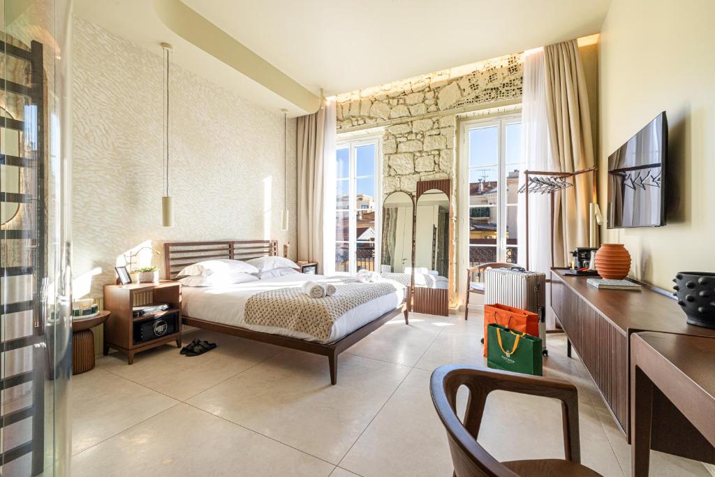 Naomi Nice - Resim 4