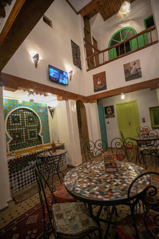 Restaurace v ubytování Riad dar Merzouga