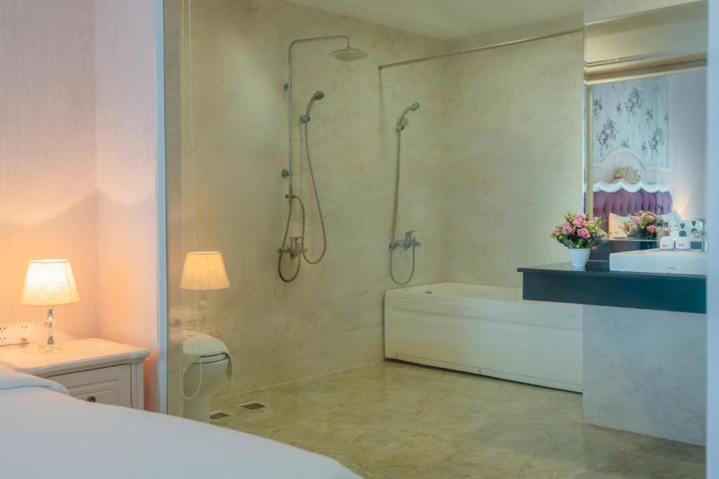 Central Suite