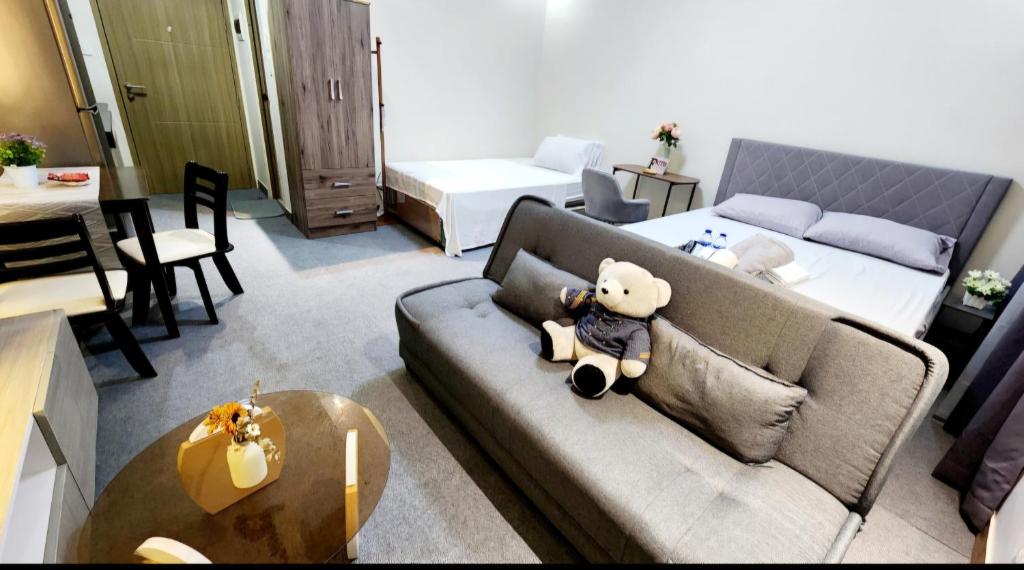 Posezení v ubytování Empress Suite SMDC Hope Residences CONDOTEL with UNLIWIFI