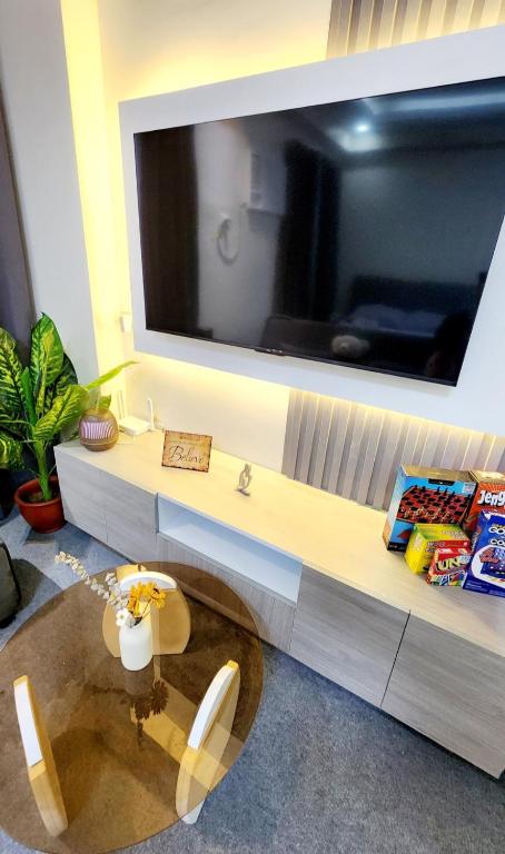 Posezení v ubytování Empress Suite SMDC Hope Residences CONDOTEL with UNLIWIFI