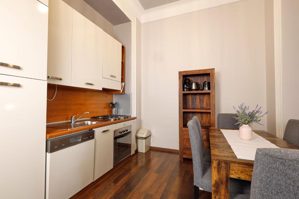 Janackovo - Riverside Residence - Resim 16