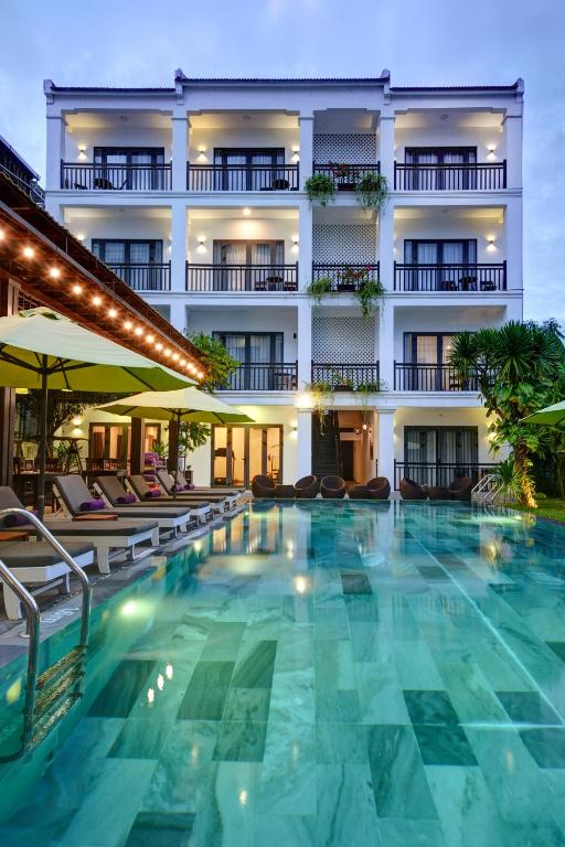 Bazén v ubytování White Lotus Hotel Hoian nebo v jeho okolí
